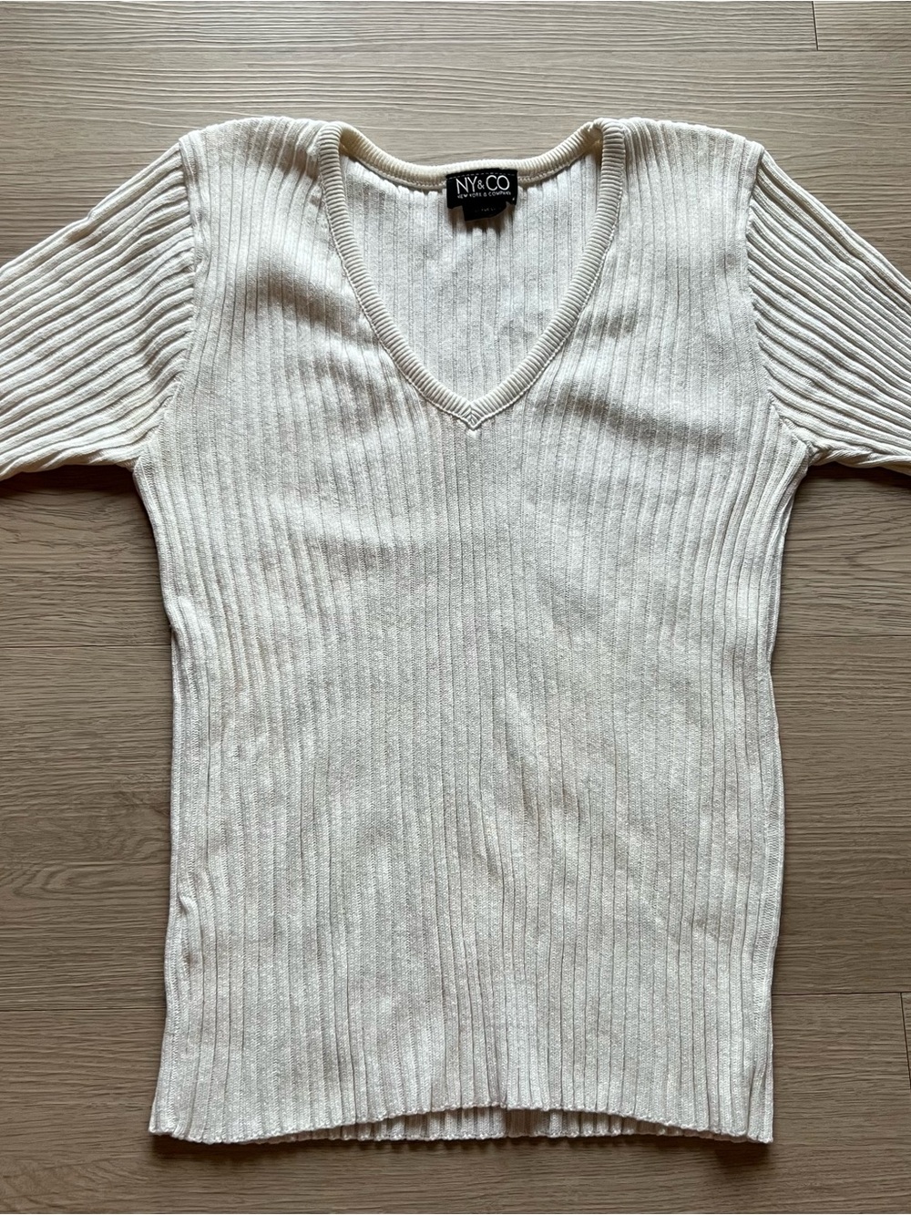 NY&Co White Knit V Neck Sweater
